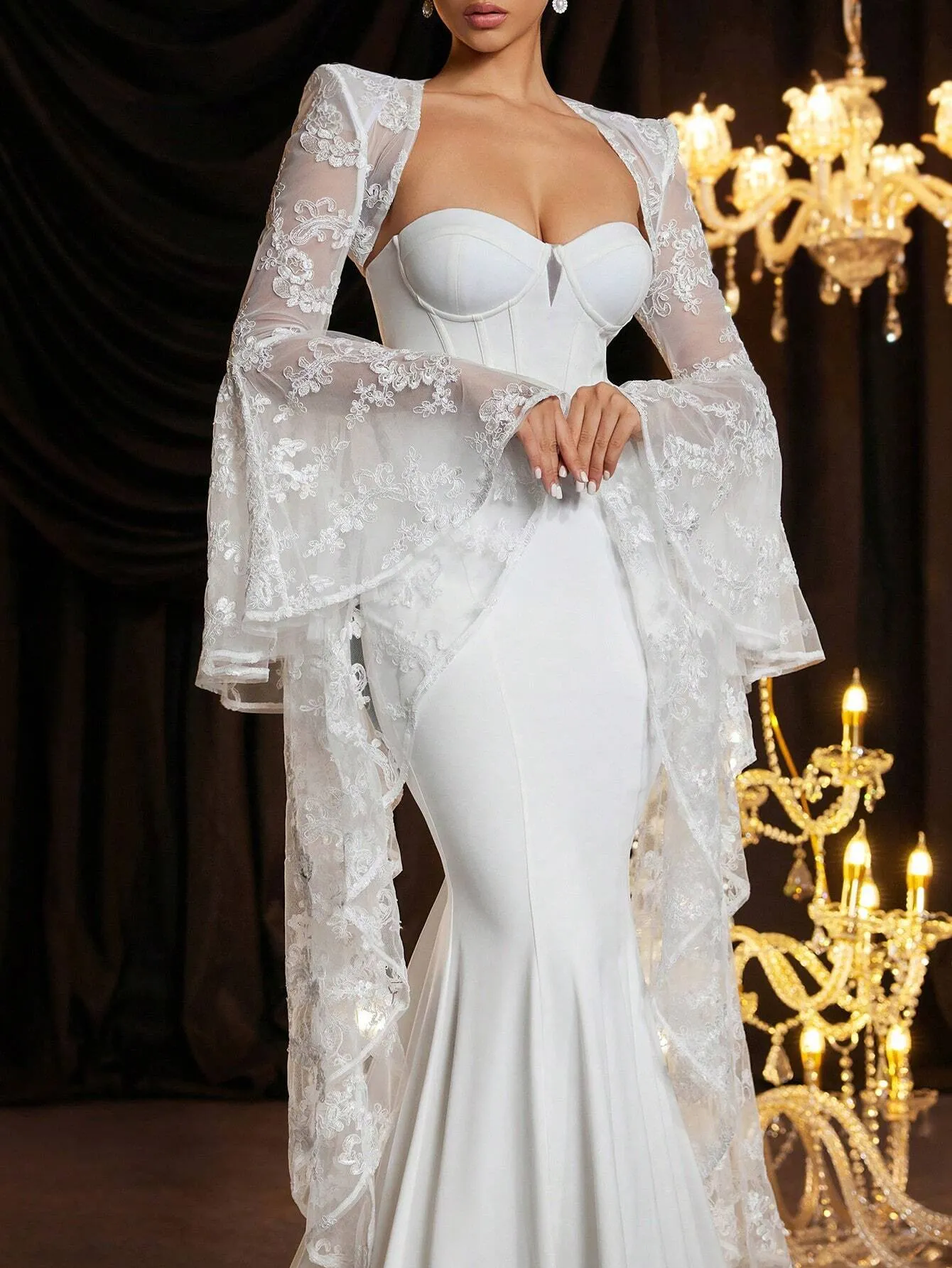 2pcs/Set Elegant White Lace Bridal Gown With Exaggerated Extra Long Batwing Sleeve Shawl, Satin Texture, High Waist Slim-Fit Fish Tail Train Wedding Dress