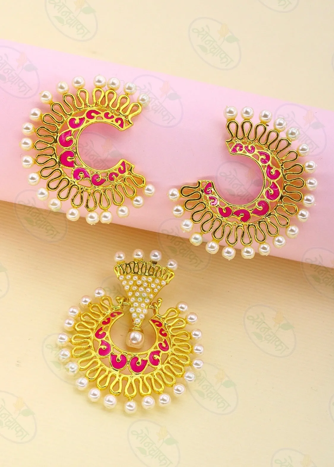 BEAUTEOUS MOTI EARRINGS