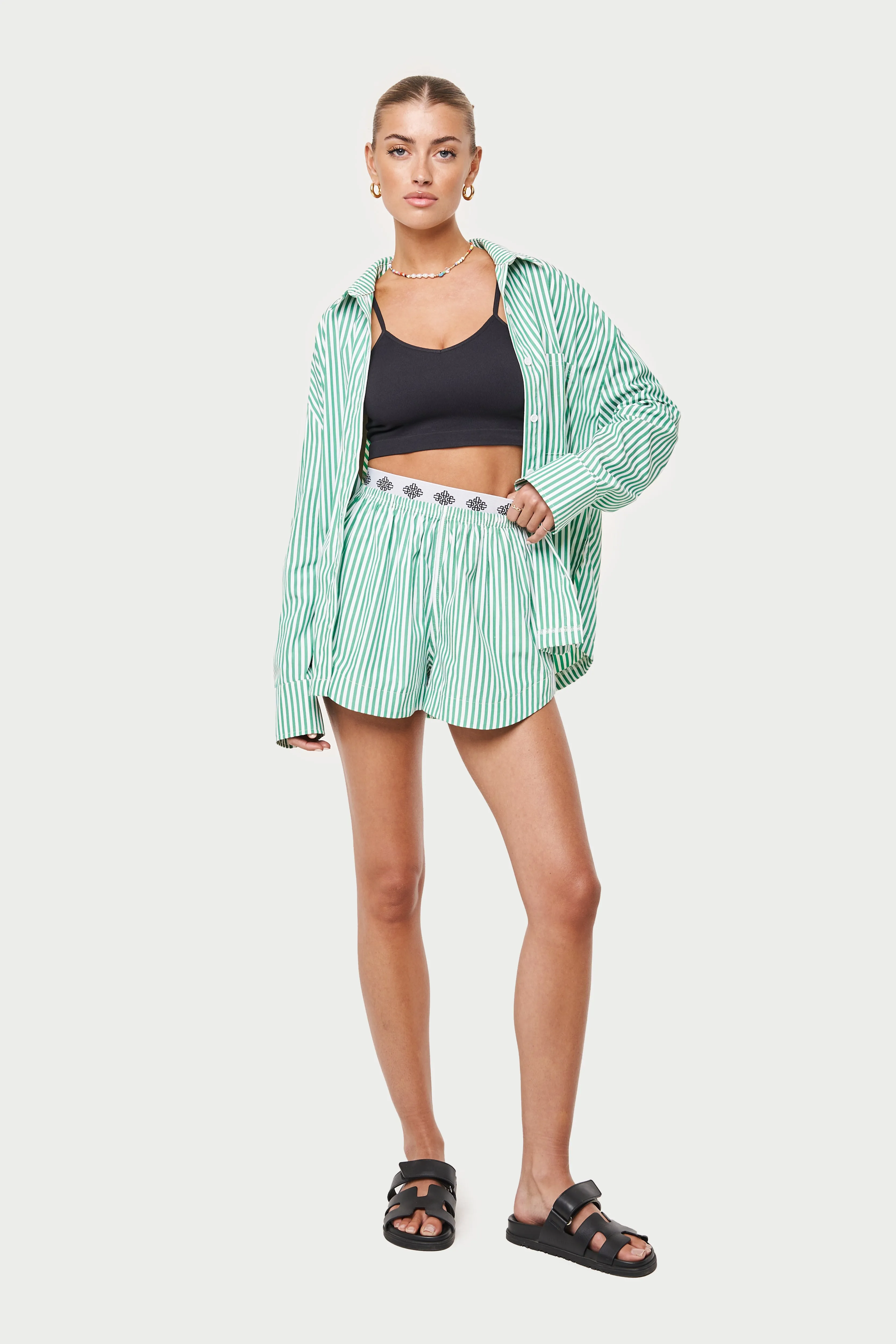 EMBLEM STRIPE SHORTS - GREEN