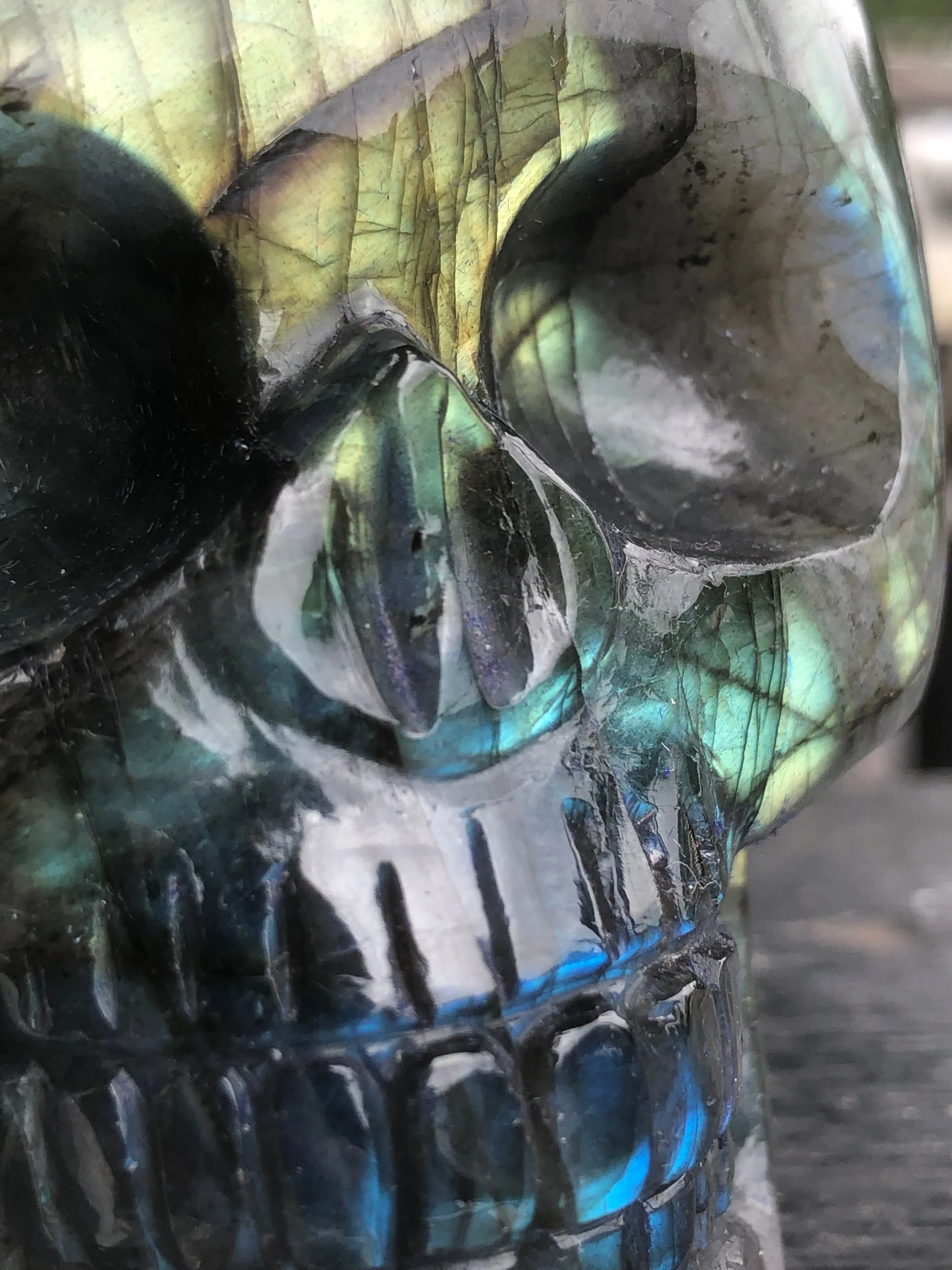 Labradorite Skull [1k1606]