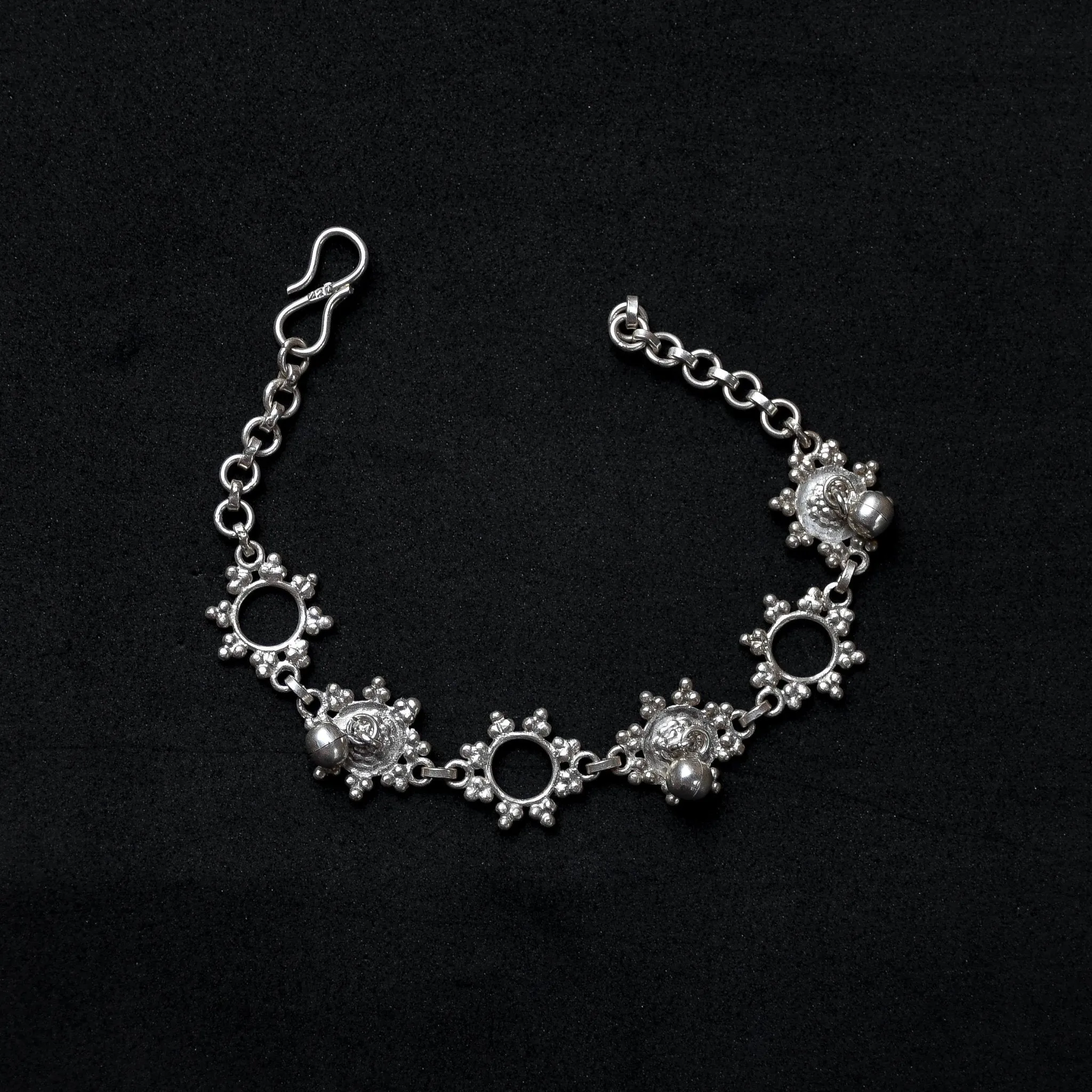 Toran Choker/Bracelet